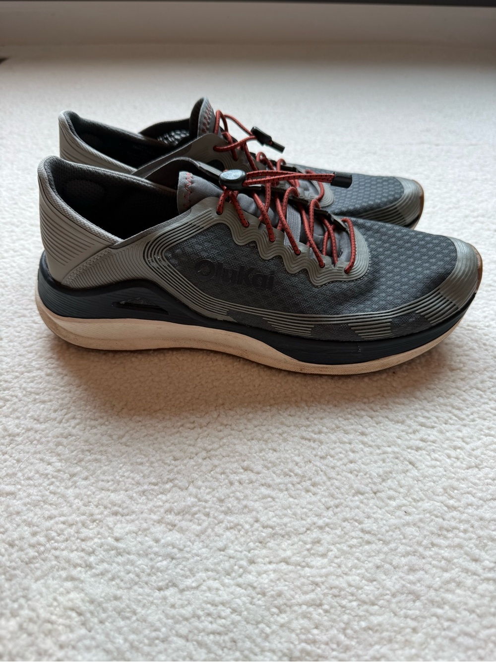 OLUKAI men's ahi boat sneaker in rock/ash water mesh quick dry 9.5 - Picture 2 of 8